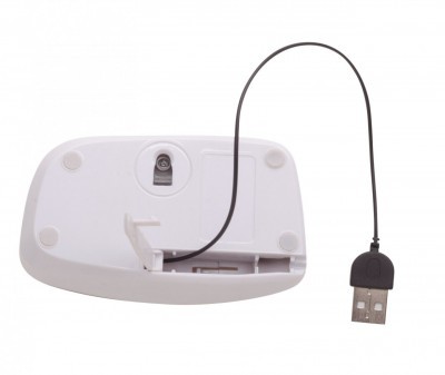 MOUSE "PRACTIC" CÓDIGO: EC658 9 x 5,5 x 2,2 cm. Mouse plástico blanco con detalles en plata. Cable USB extensible (aprox. 59,5 cm) incorporado dentro del mouse.
