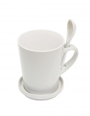 TAZA FULL SET Código: T305 Ø 8,5 x 10 cm. Set de Taza más cuchara y tapa/plato. Porta cuchara en asa. Interior de color y exterior color blanco.Capacidad: 230 ml aprox. 