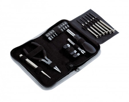 SET DE HERRAMIENTAS "COMPACT" CÓDIGO: T187 18 x 3,5 x 9,5 cm Set de 24 piezas. Destornilladores, pinzas, complementos. Estuche negro con cierre.