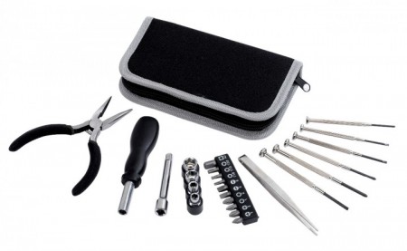 SET DE HERRAMIENTAS "COMPACT" CÓDIGO: T187 18 x 3,5 x 9,5 cm Set de 24 piezas. Destornilladores, pinzas, complementos. Estuche negro con cierre.