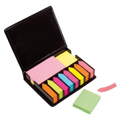 MEMO SET "OFFICE" Código: T189 12,6 x 2,8 x 10,5 cm Cuerina negra. 8 Blocks autoadhesivos de diferente color en forma de flecha. 2 Blocks autoadhesivos rectangulares de diferente color. 